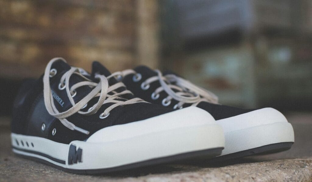 Best Shoes for Walking on Concrete
