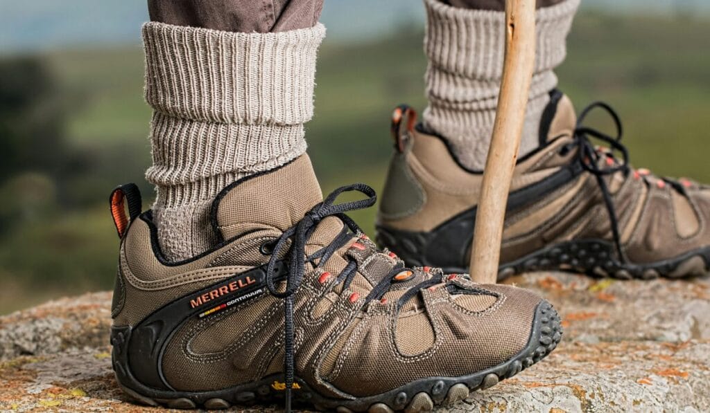 Are Merrell Shoes Good for Walking with Knee Pain?